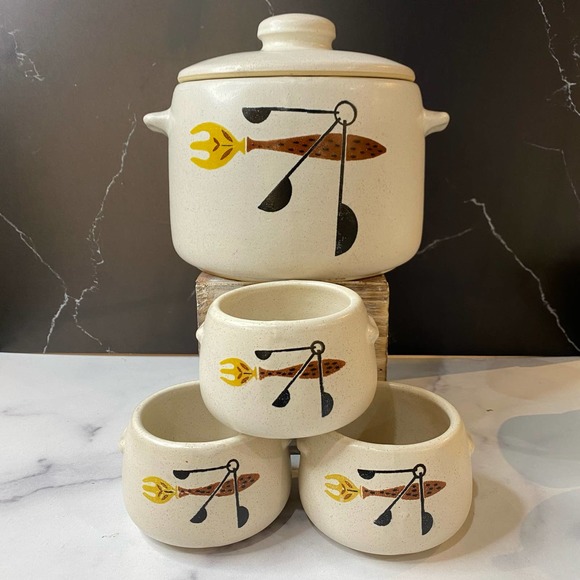 West Bend MCM bean pot casserole chili soup server and three bowls - Picture 1 of 10